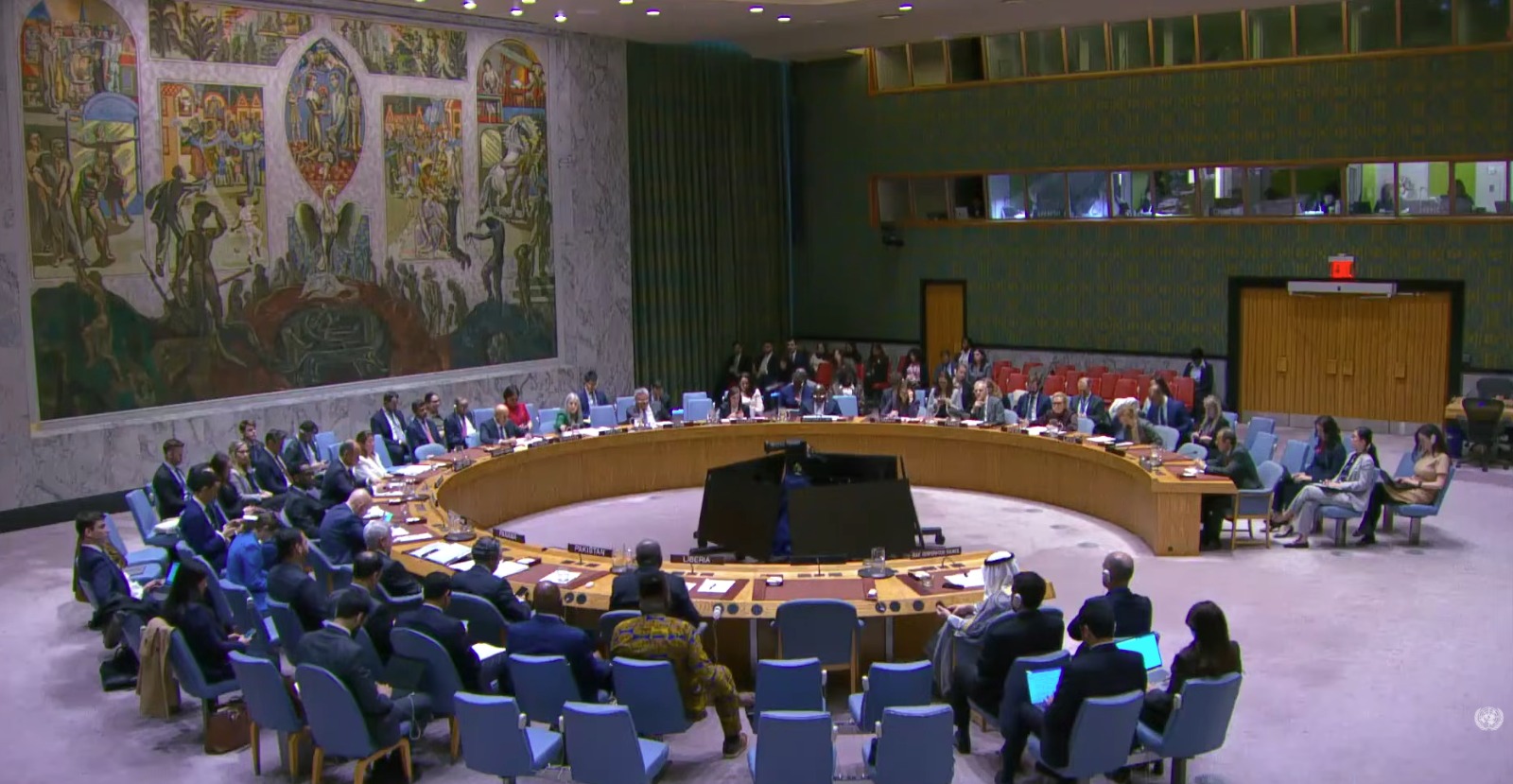 Gulf states seek UN mandate for force to protect Hormuz